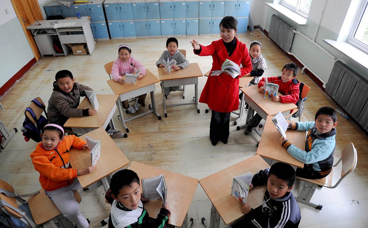 教师|作为中小学教师,终于搞明白了,为什么我的工资待遇水平低?