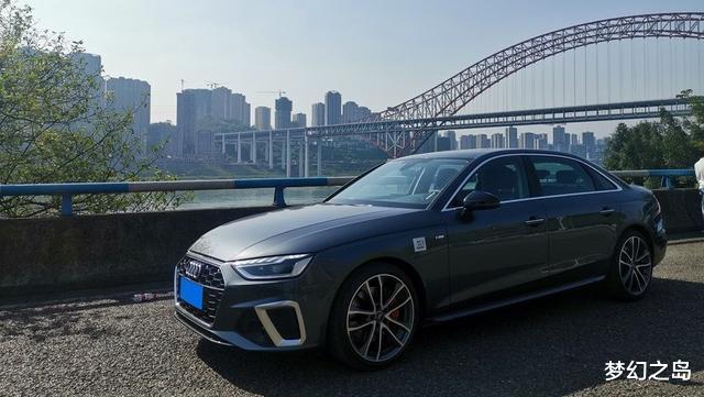 「4s店」全网首提全新奥迪A4！对比同事的C级3系，车主：我必须说真话！