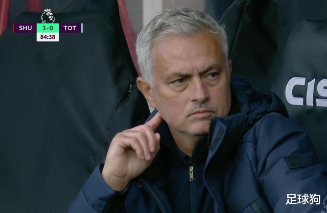 「热刺」1-3惨败！热刺遇复赛首败距曼联7分，欧冠资格悬了穆帅面色铁青