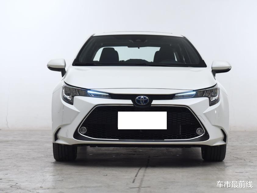 「丰田雷凌」一箱油能跑1K公里的轿车，越堵车越省油，卖13万，比大众本田都强