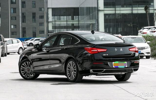 红旗h5|买不起雅阁就看它，车长超4.9米1.8T强动力，低至14万很有面子