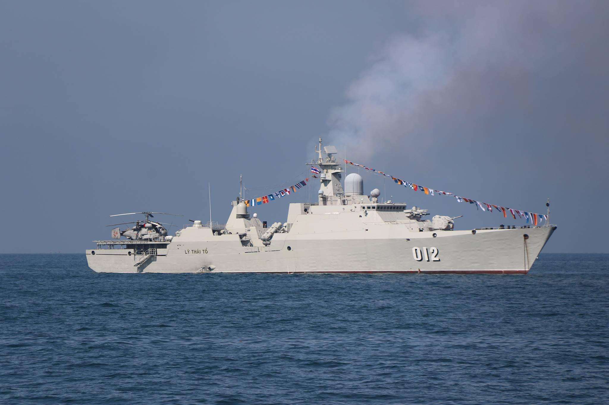 【】亚洲小国曾撂下狠话，谁敢动中国绝不放过，如今枪口已经对准我们