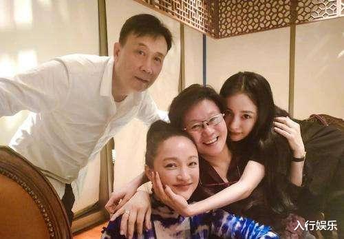 杨幂|杨幂领跑85花,与赵薇合作亲密像小妹,中花杠把子大花接班人