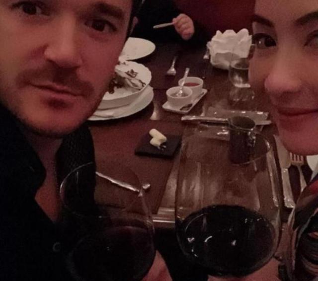 张柏芝|三胎生父疑曝光，张柏芝曾大方回应！小王子画画露出了破绽！