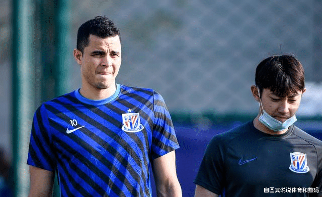 教练|现在看，中超大连赛区很有意思，教练和球员阵容深度正好水平相反