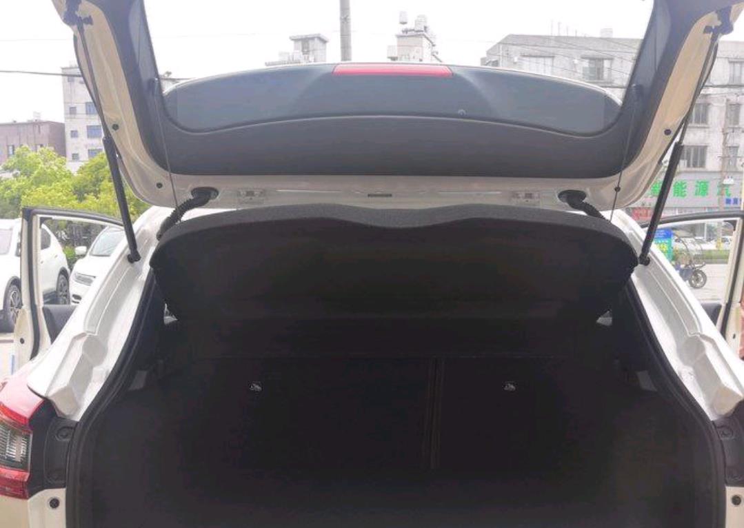 『日产逍客』日产逍客2.0L智享版提车记，空间满意，大家看看我的价格便宜吗？