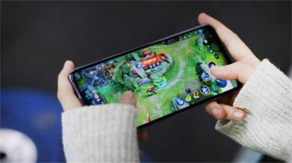 『华为Nova』从3199跌至1799,顶级华为降成千元机,128GB+40W快充