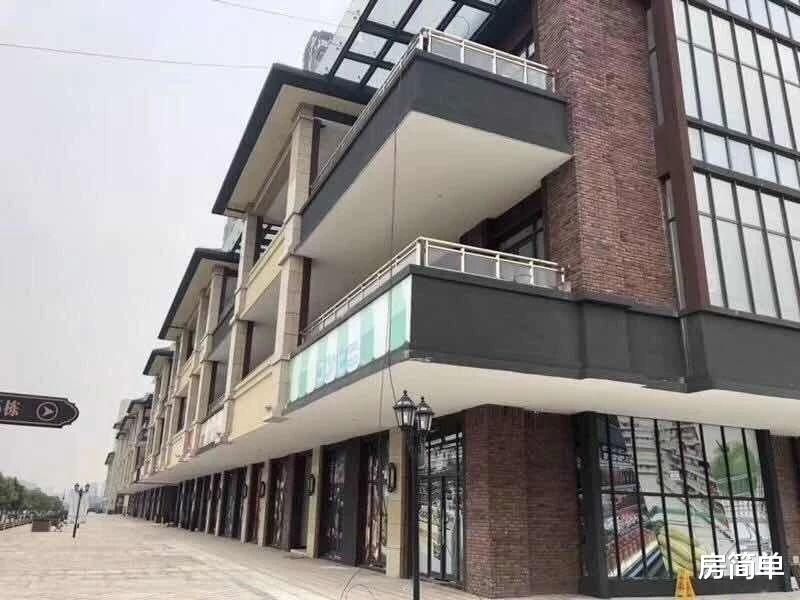 未来10年，商铺是“铂金”还是“废铁”？内行说了“5字”