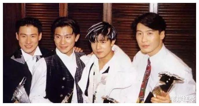 「华语乐坛」都2020年了，却还在听2009年，甚至是1989年的歌曲，华语乐坛怎么了