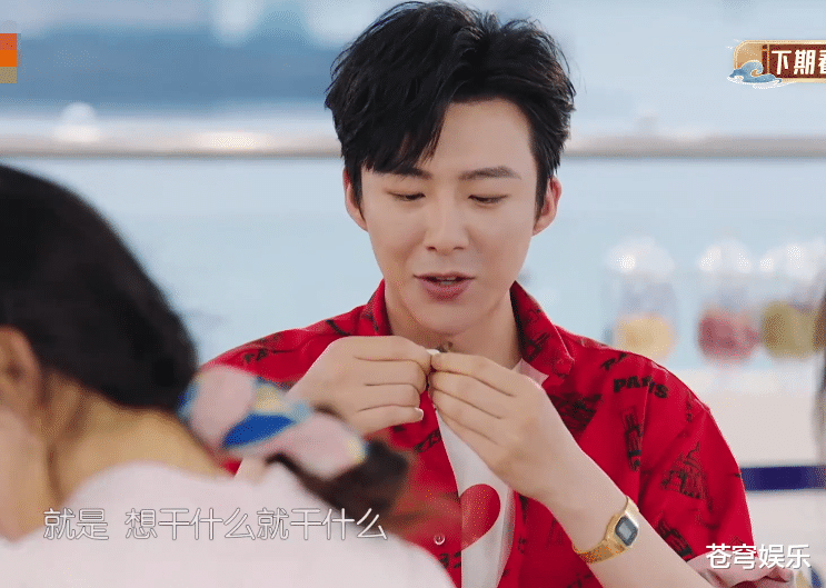 赵丽颖|《中餐厅》下期必追!赵丽颖当店长要崩溃,新飞行嘉宾让人犯花痴