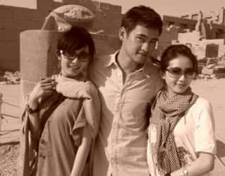 杨幂|杨幂和刘诗诗十年前埃及游客照流出,现在诗诗没变,杨幂却变了一个样