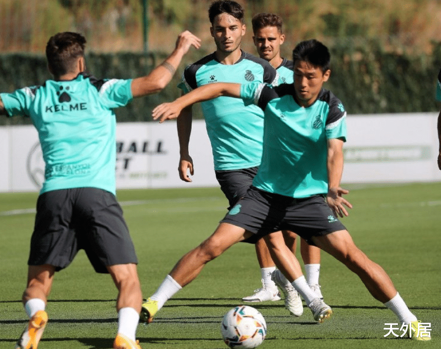 武磊|西班牙人打爆西乙第6！武磊连续2场破门，变身空霸完成C罗式破门