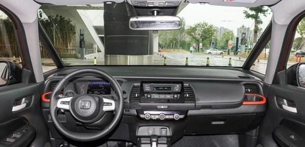 本田飞度▲是物超所值？还是盲目自信，本田全新飞度预售价公布！