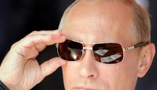 「俄罗斯」普京：谁敢动我兄弟试试，看看我手中核弹同不同意