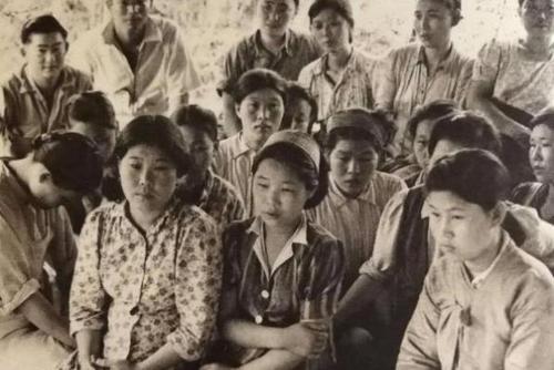 「日本」日本投降，给东北留下了近10万日本女人，这群女人后来都去了哪？