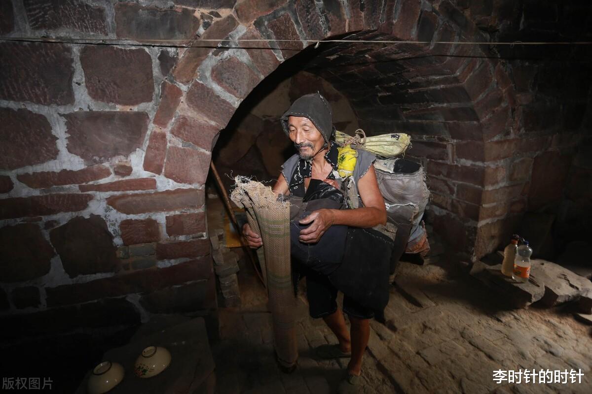 |清朝乞丐在“鸡毛房”中挺过严冬,不被冻死,鸡毛房是什么房?