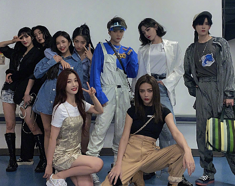 张艺兴|内娱歌手数字专辑销售榜，张艺兴第2，THE9第12，榜首才是“王者”