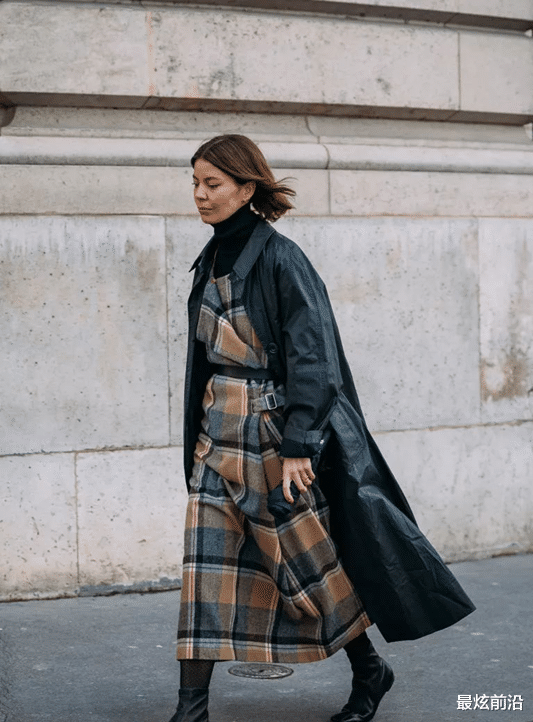 穿衣搭配|会穿黑色的女人才是真的美！四个黑色搭配技巧，显瘦显肤色很高级