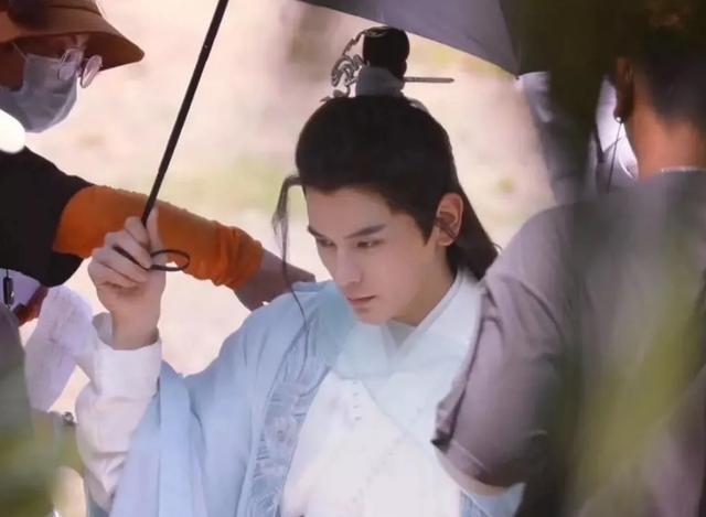 皓衣行■《皓衣行》被曝魔改配角加戏，剧组连忙澄清，保证不会抢戏罗云熙