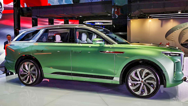 宝马5系|红旗E-HS9首秀,靳东成首位车主,这场直播信息量很大