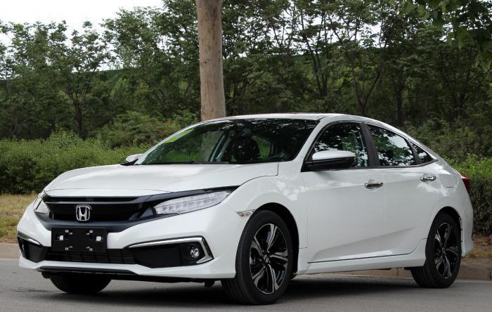 丰田卡罗拉|对比丰田卡罗拉后,选择了本田思域,5000公里后车主讲了驾驶感受