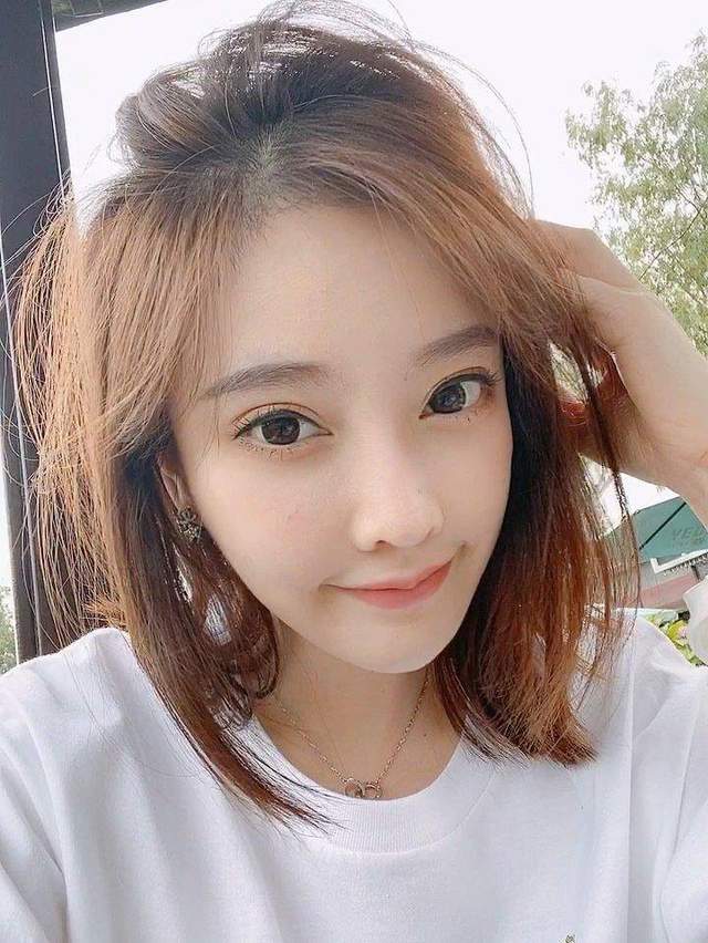 冯提莫|新生代歌手拿下知名音乐榜单周冠军，冯提莫未来可期