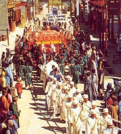 东方闻樱|不好看还咄咄逼人，东方闻樱却注定是探春，她的远见卓识让人意外