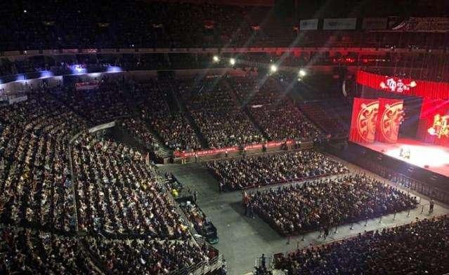 #相声演员#郭麒麟上封面,张云雷出单曲——相声演员也能如此时尚