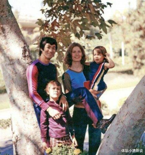 [李小龙]师傅李小龙死后，转身霸占师母，汤姆让我看到人性最丑恶一面