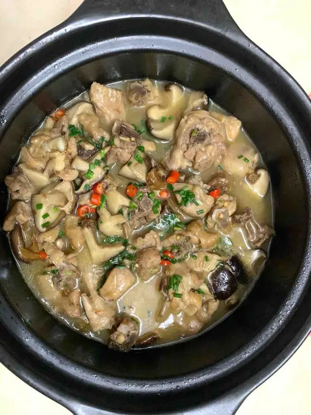 【香菇】最伤肝的，除了抽烟喝酒，还有这件不在意的小事，许多人每天做