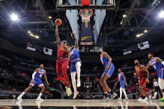 交易|刚打12场就要被交易，在鱼腩球队也不受重视，难怪湖人送走他