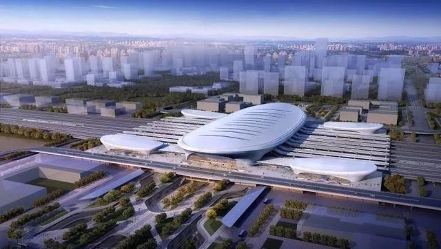 敬雯说学习 临沂市作为全国重要的商贸物流中心，拥有三大火车站迎接四方来客