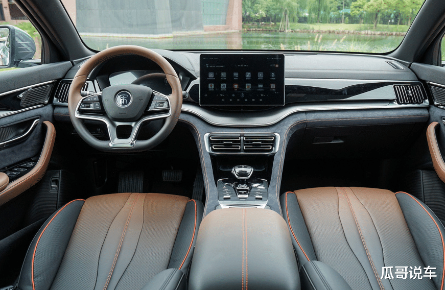 宋plus|准备买车的注意，比亚迪宋Plus和哈弗H6同时换新，哪一款更合适？