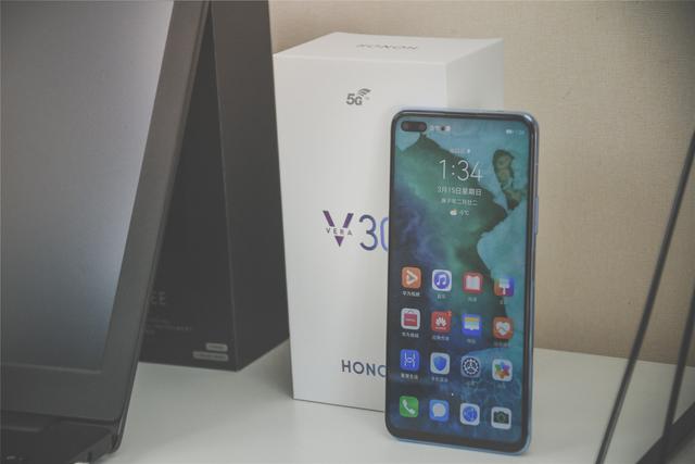 「5g手机」荣耀V30 Pro值得买吗?一个月重度使用者来告诉你真相