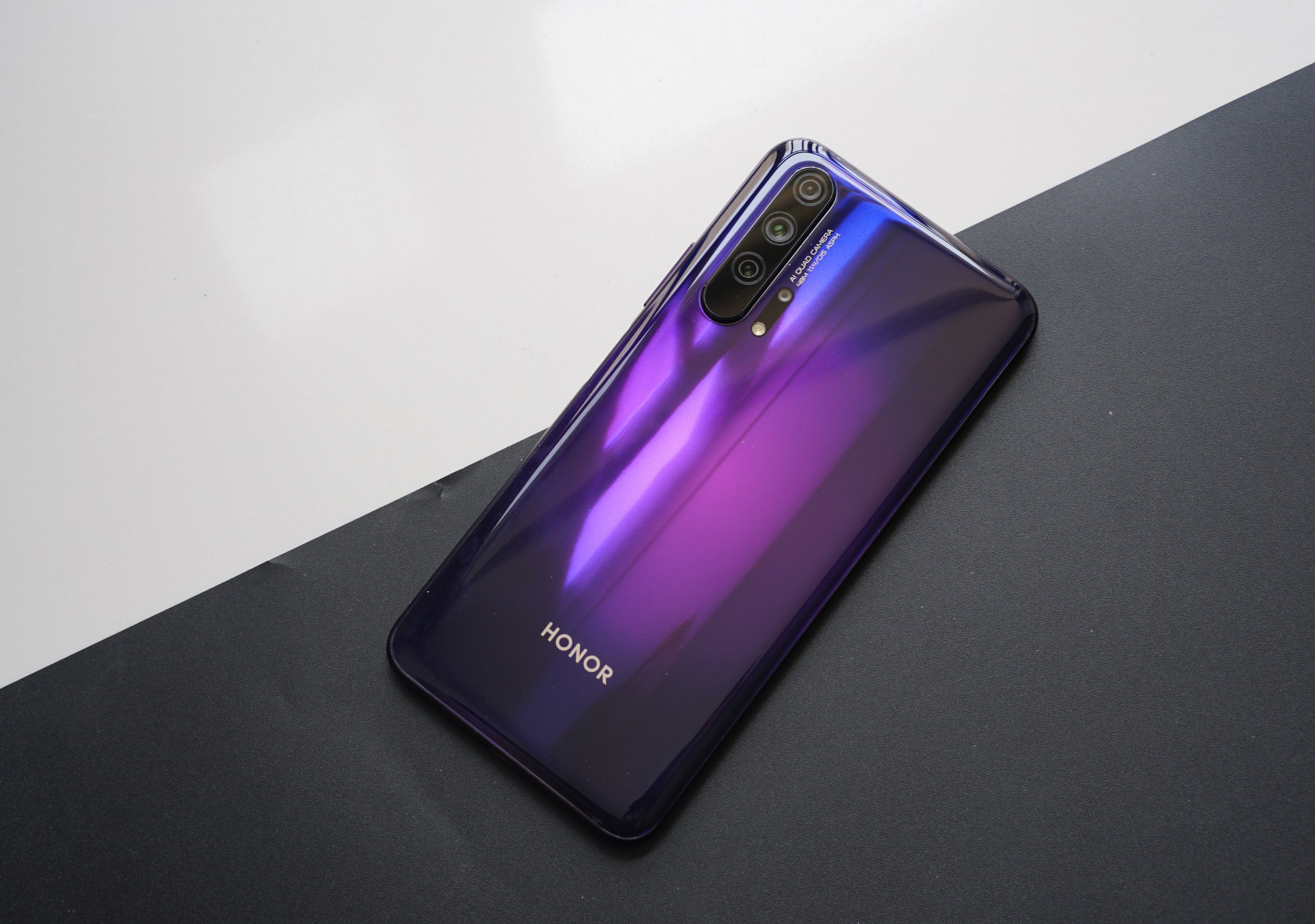 从3199降至1999,华为8 128gb老旗舰,性能和拍照依然是亮点