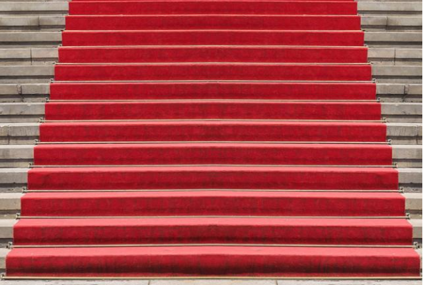 「」心理测试:你要登上哪部楼梯,测出你今年哪方面会节节高升