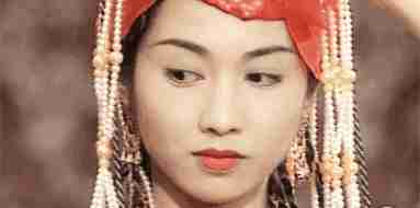 #袁咏仪#51岁邱淑贞和48岁袁咏仪同框美如画：这才是香港女星颜值巅峰！