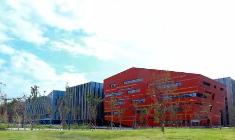 高校@这些211大学，刚过一本线就能上，为何报考的学生却那么少？