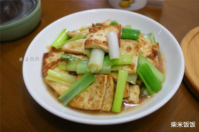 食材■这两种食材是绝配，一香一鲜，简单一炒，比肉还好吃