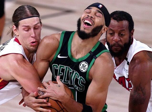 凯尔特人队|爆冷0-2！塔图姆尝到了字母哥的痛，一哥伤情出炉，绿军宣布新决定！