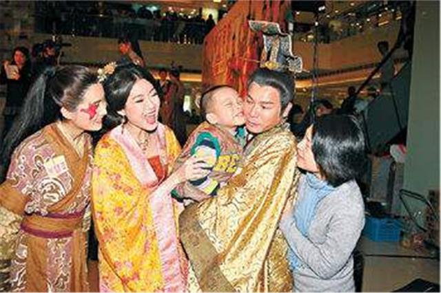 刘小慧|嫌弃前男友穷改嫁富豪,今47岁复出只能跑龙套,前男友却红得发紫