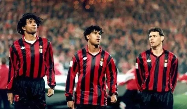 广州恒大▲外媒评五大最强俱乐部：五年四夺欧冠皇马无缘，瓜帅巴萨登顶！