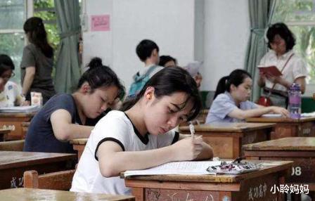 ■高考后，很多学生质疑自己成绩，为何却不把试卷和答题卡发给学生