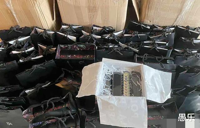 张雨绮|太打脸！辛巴自掏腰包补1200万差价，嘲讽张雨绮：你在直播间装什么！