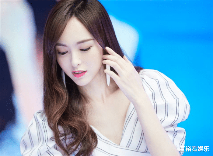 杨幂|7月“人气最高”女演员排行：谭松韵垫底，杨幂第5，榜首厉害了！