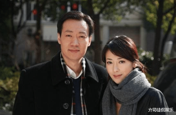 [辛柏青]明星夫妻相守27年，演戏都是夫妻档，如今一家三口很幸福