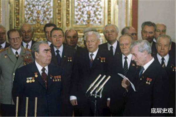 中越关系：对越反击战自卫反击阶段结束之后，中越十年轮战，究竟因何而起？