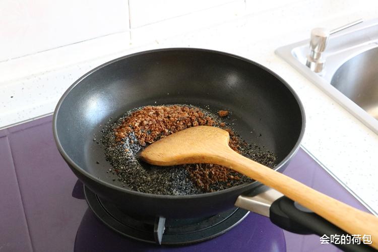 芝麻|秋天,吃核桃栗子不如吃它,买5斤存起来,炒着吃最香,能吃一冬天