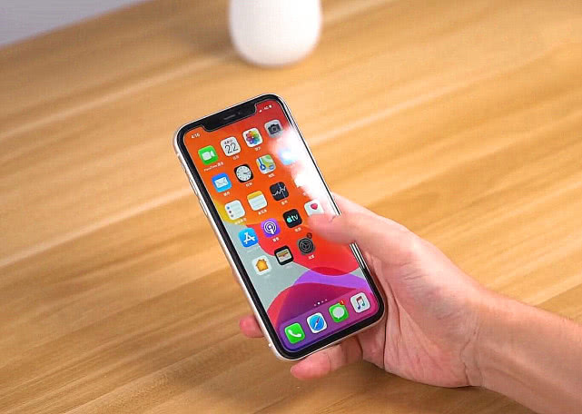 华为@跌至4399,iPhone11来到“小米价”,低价策略还管用吗?