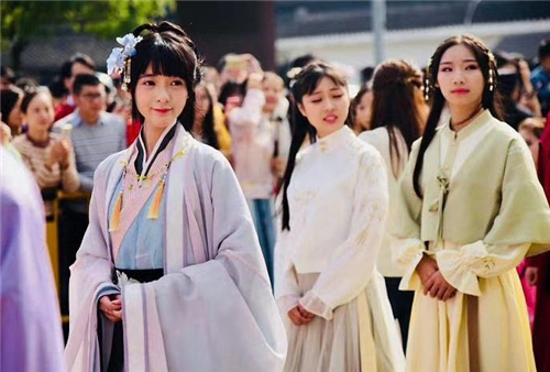 甲骨文▲中国最生僻的5个汉字,只有一笔,专家:普通人认识一个就不错了